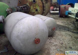 優(yōu)質(zhì)二手不銹鋼貯槽及日常用品設(shè)備轉(zhuǎn)讓，滿足多樣化需求